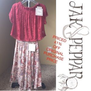 NWT JAK & PEPPAR 2 PIECE SET TOP AND SKIRT